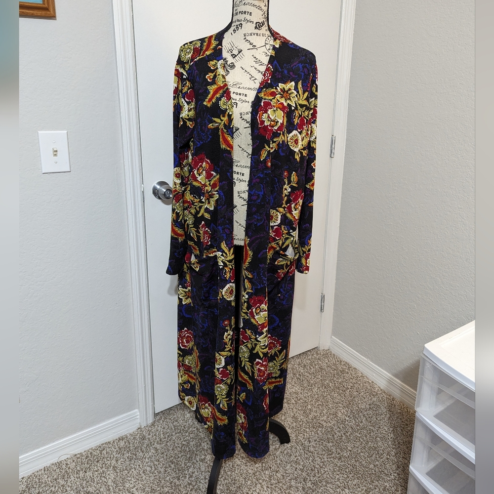 LuLaRoe Floral Sarah